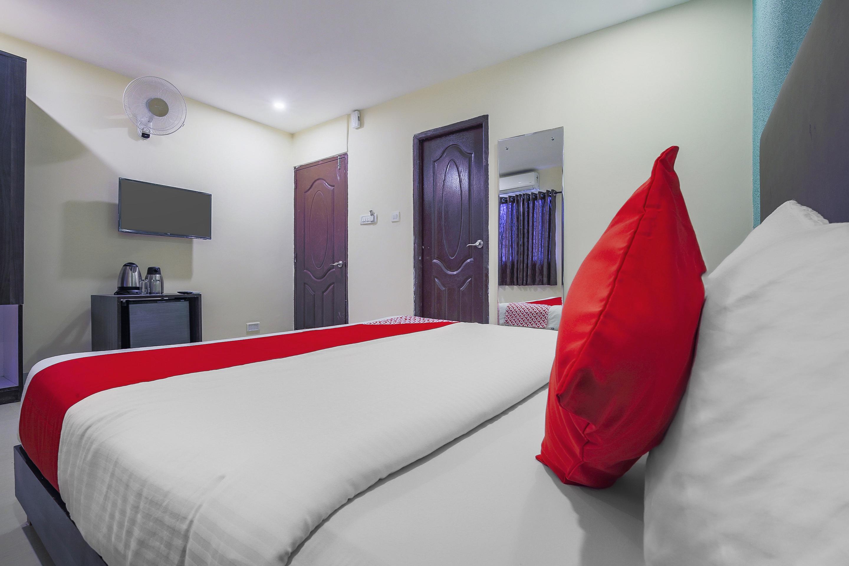 Fabexpress 29 Beach House, Morjim Beach Buitenkant foto