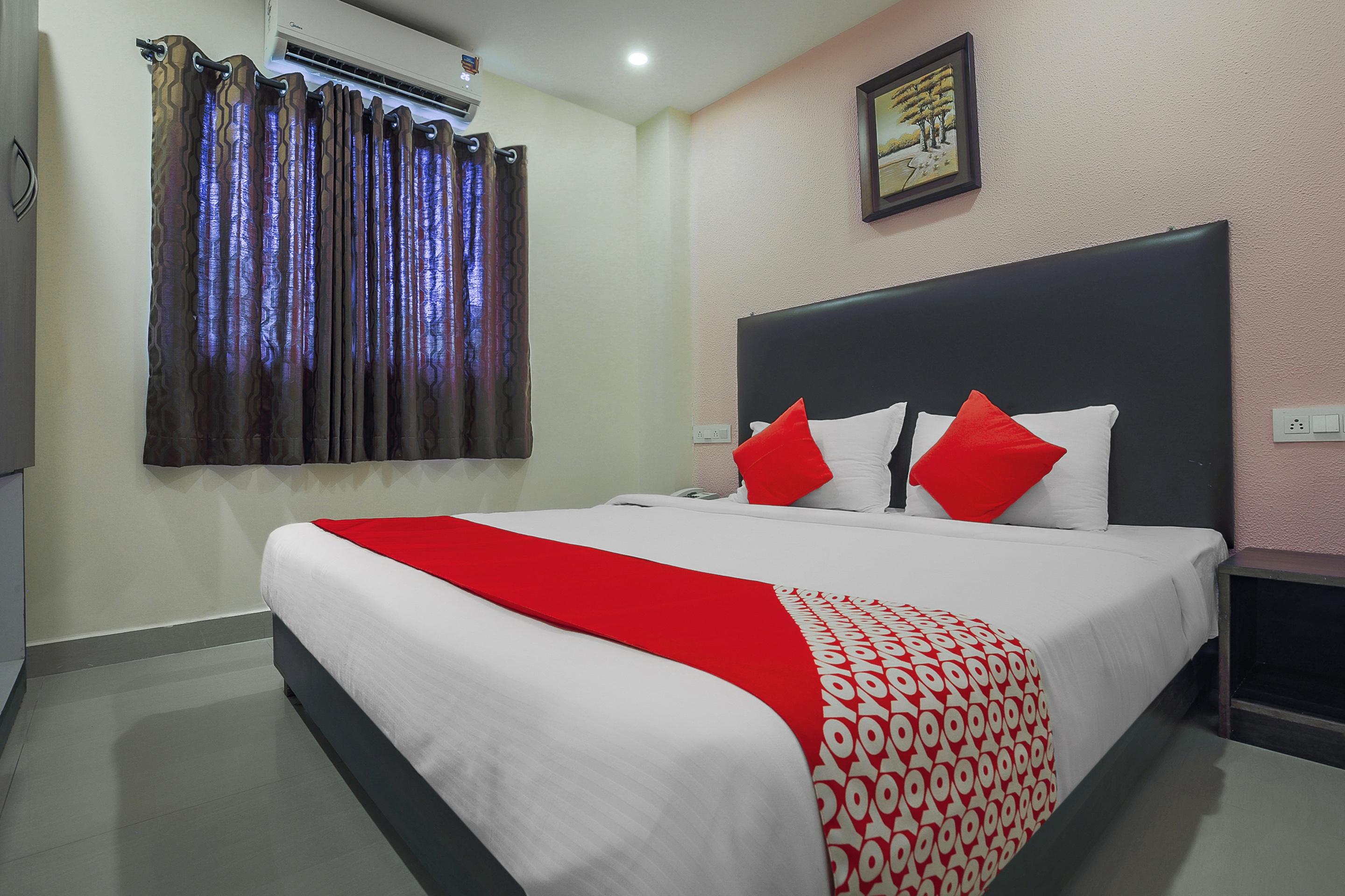 Fabexpress 29 Beach House, Morjim Beach Buitenkant foto