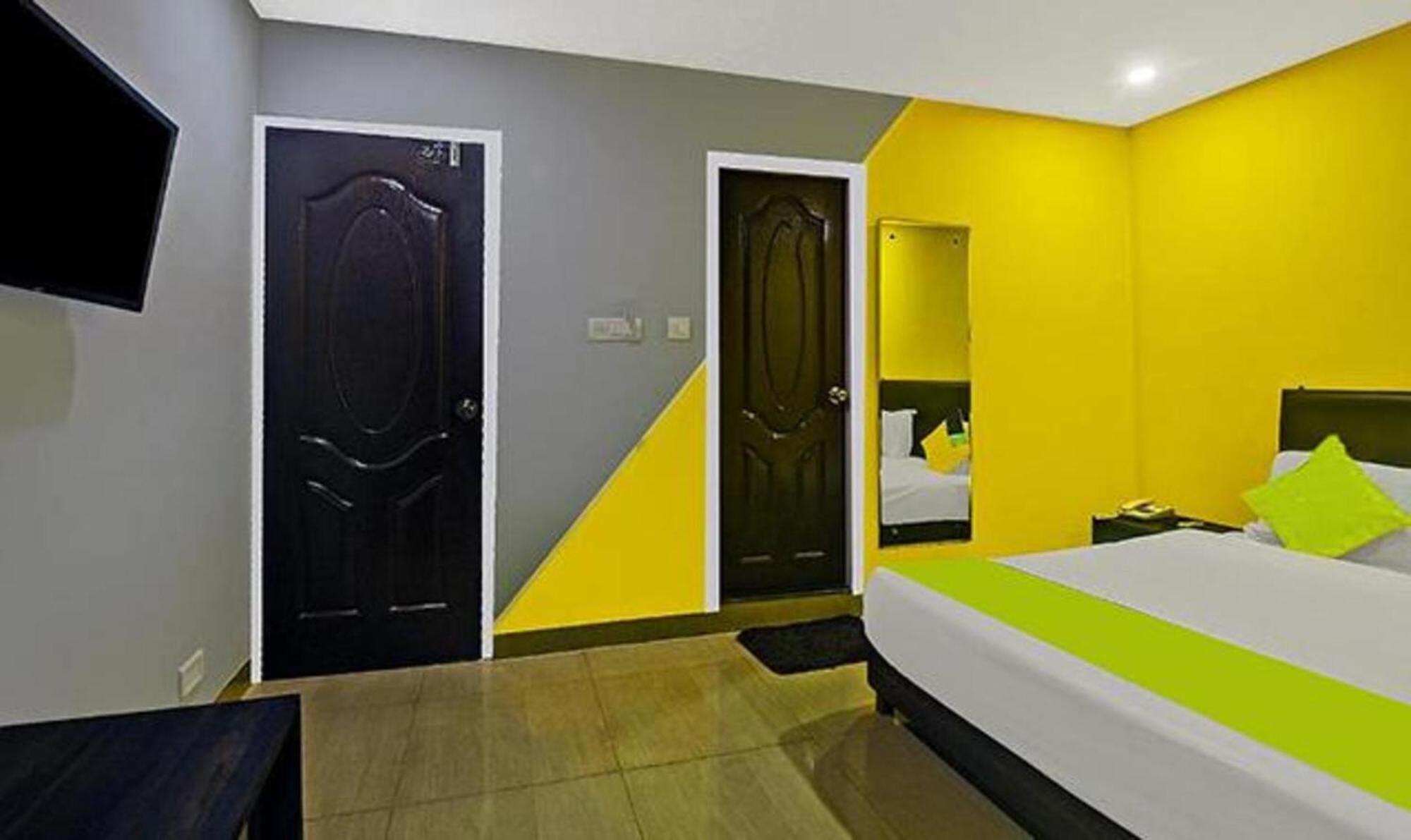 Fabexpress 29 Beach House, Morjim Beach Buitenkant foto